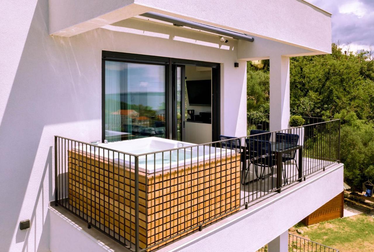 Panorama Suite Dora With Jacuzzi Palit Екстер'єр фото